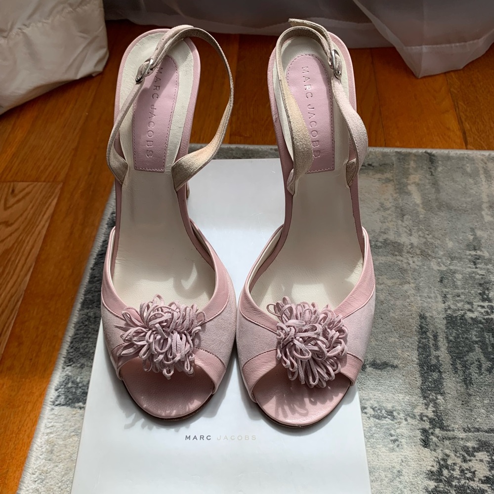 Marc Jacobs Pink Suede Shoes 91/2